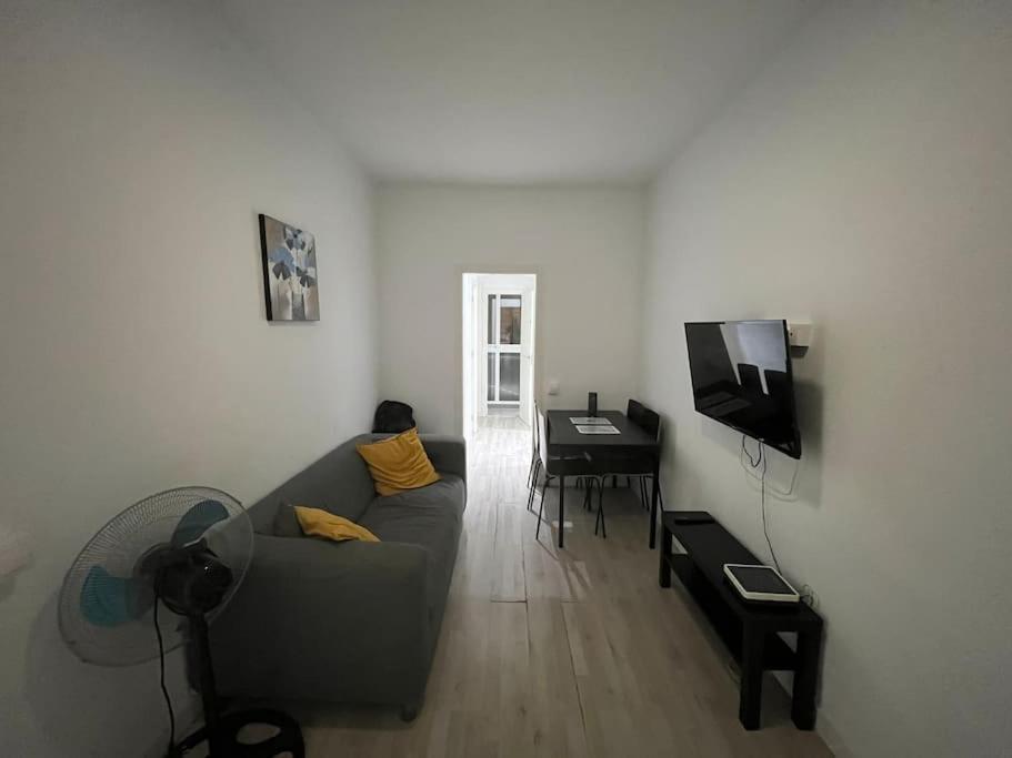 Simple In The Heart Of Raval Apartamento Barcelona